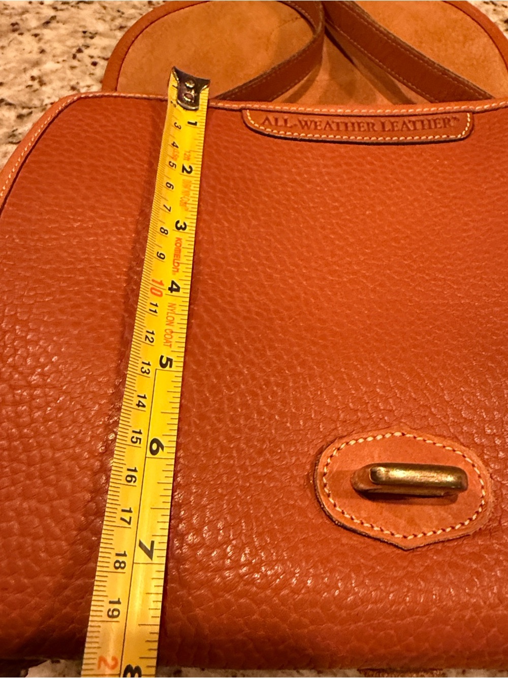 Dooney & Bourke 80’s Vintage Essex Shoulder Bag Saddle Tan All Weather Leather - Picture 15 of 16
